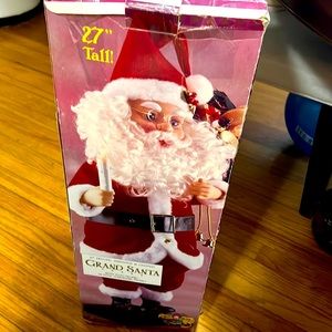 27 in Grand Santa animated | Music | lighted